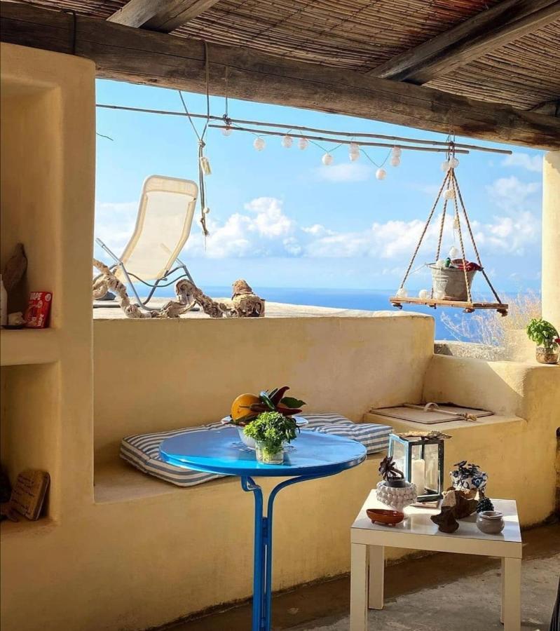 Alicudi Giardino Dei Carrubi- Al Gradino 365 Bed & Breakfast ภายนอก รูปภาพ
