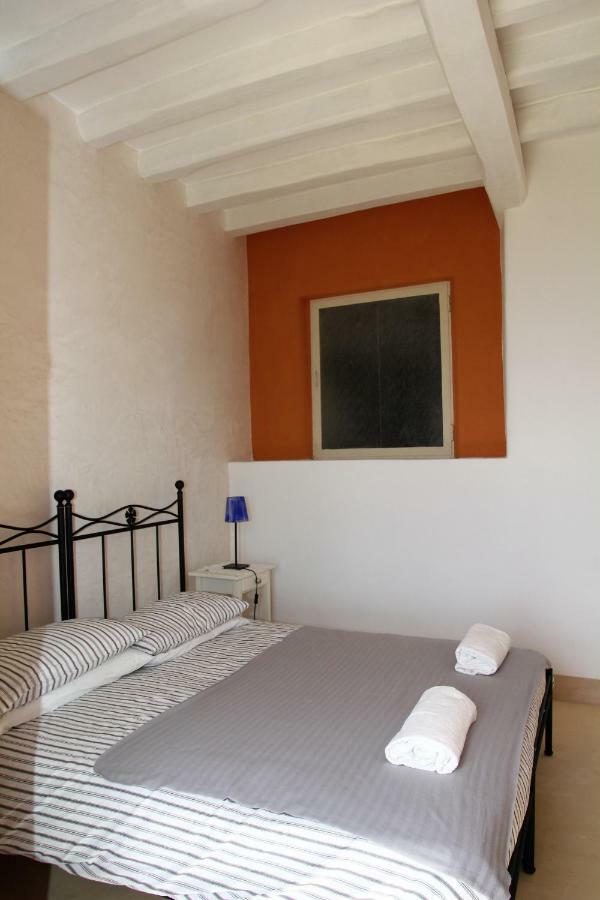 Alicudi Giardino Dei Carrubi- Al Gradino 365 Bed & Breakfast ภายนอก รูปภาพ