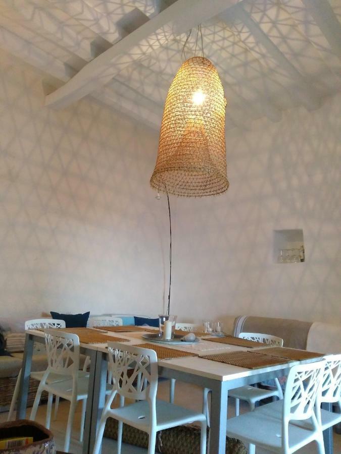 Alicudi Giardino Dei Carrubi- Al Gradino 365 Bed & Breakfast ภายนอก รูปภาพ